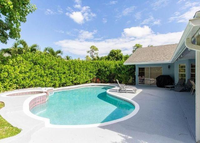 1349 BRAMPTON Cove, Wellington, FL 33414