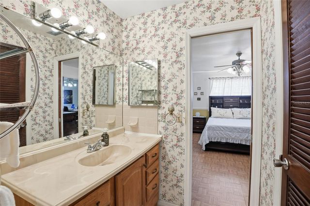 7002 CRESTLAKE DRIVE, Orlando, FL 32819