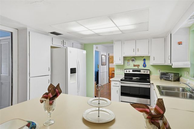 7002 CRESTLAKE DRIVE, Orlando, FL 32819