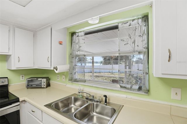 7002 CRESTLAKE DRIVE, Orlando, FL 32819