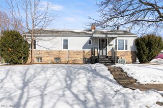 833 Triplett Boulevard, Akron, OH 44306