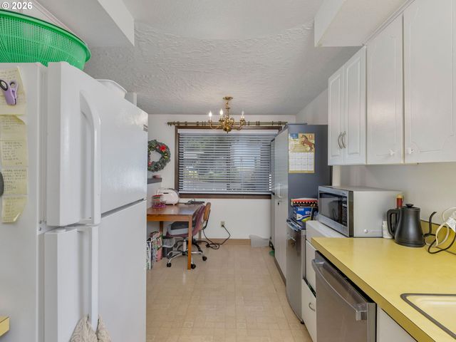 3706 Ne 45TH St, Vancouver, WA 98661