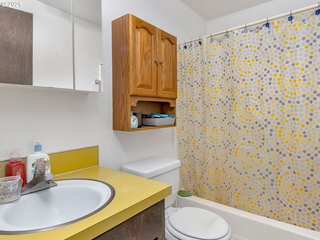 3706 Ne 45TH St, Vancouver, WA 98661