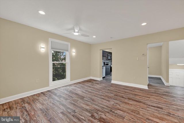 10 SHARROW CT, Baltimore, MD 21244