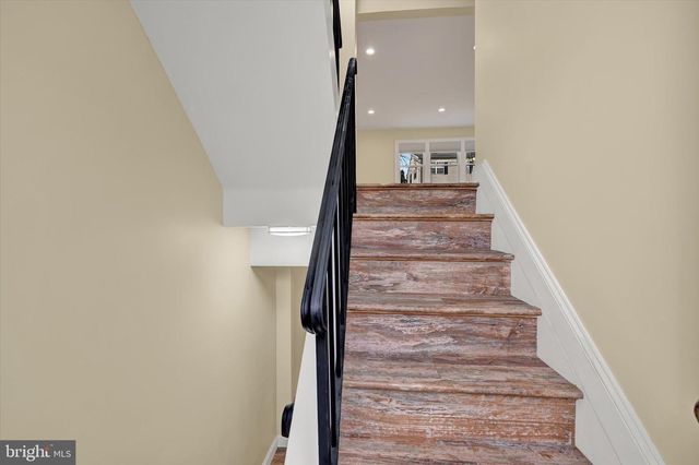 10 SHARROW CT, Baltimore, MD 21244