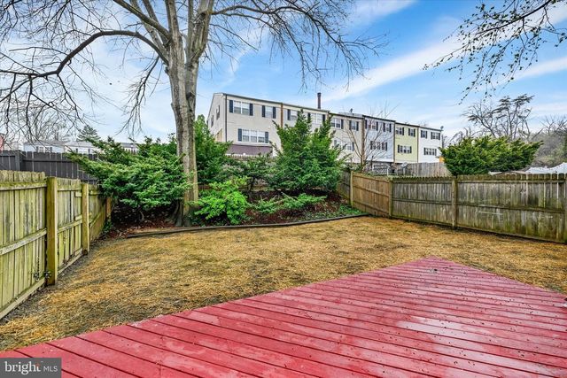 10 SHARROW CT, Baltimore, MD 21244