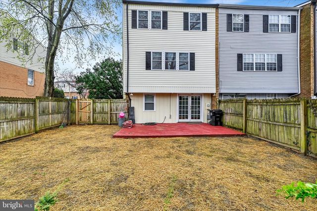 10 SHARROW CT, Baltimore, MD 21244