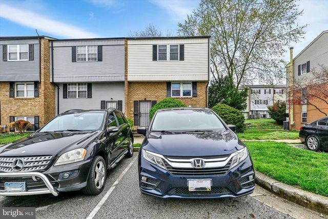 10 SHARROW CT, Baltimore, MD 21244