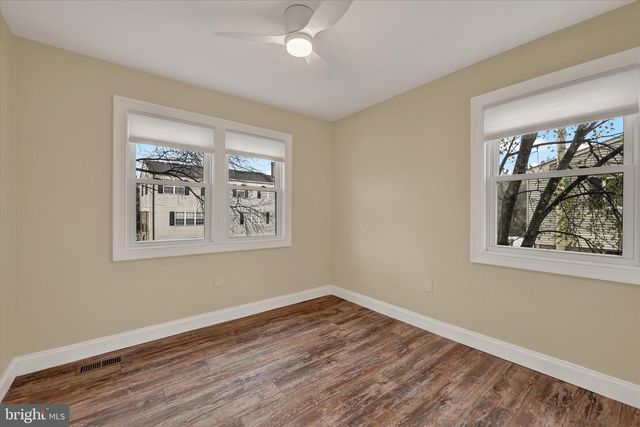 10 SHARROW CT, Baltimore, MD 21244