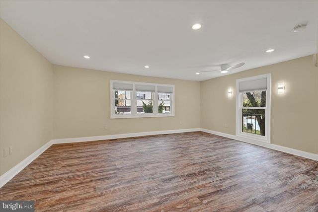 10 SHARROW CT, Baltimore, MD 21244