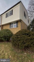 10 SHARROW CT, Baltimore, MD 21244