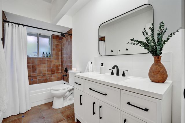 10108 NW 4th Street, Plantation, FL 33324