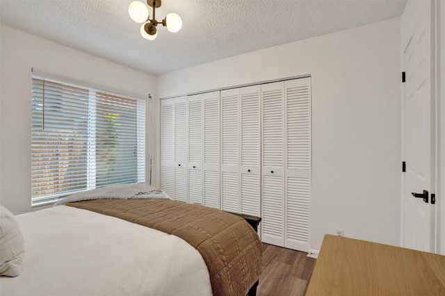 10108 NW 4th Street, Plantation, FL 33324