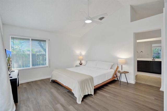 10108 NW 4th Street, Plantation, FL 33324