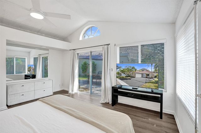 10108 NW 4th Street, Plantation, FL 33324