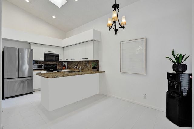 10108 NW 4th Street, Plantation, FL 33324