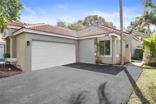 10108 NW 4th Street, Plantation, FL 33324