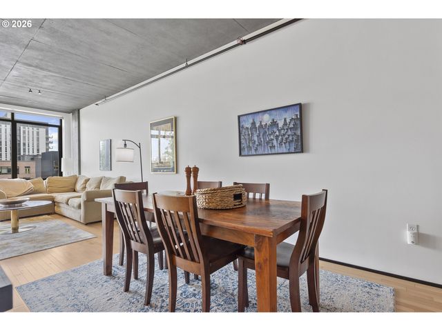 1410 Nw KEARNEY St 617, Portland, OR 97209