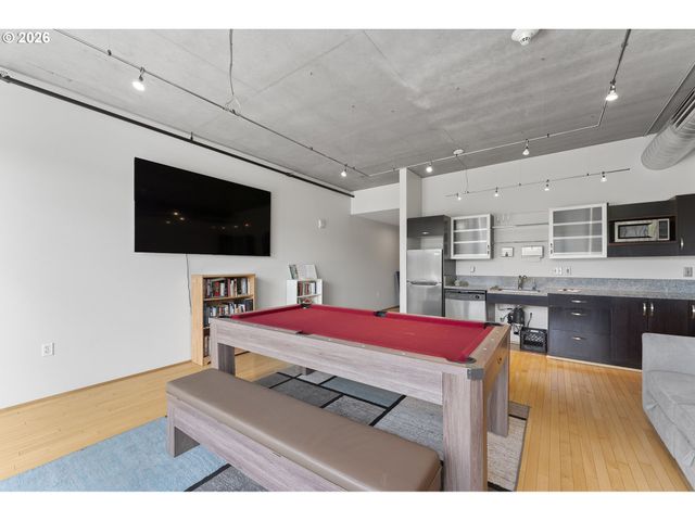 1410 Nw KEARNEY St 617, Portland, OR 97209
