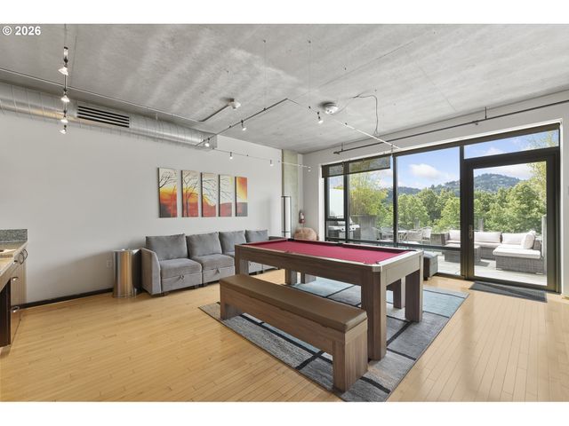 1410 Nw KEARNEY St 617, Portland, OR 97209