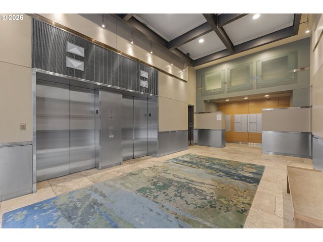 1410 Nw KEARNEY St 617, Portland, OR 97209