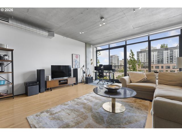 1410 Nw KEARNEY St 617, Portland, OR 97209