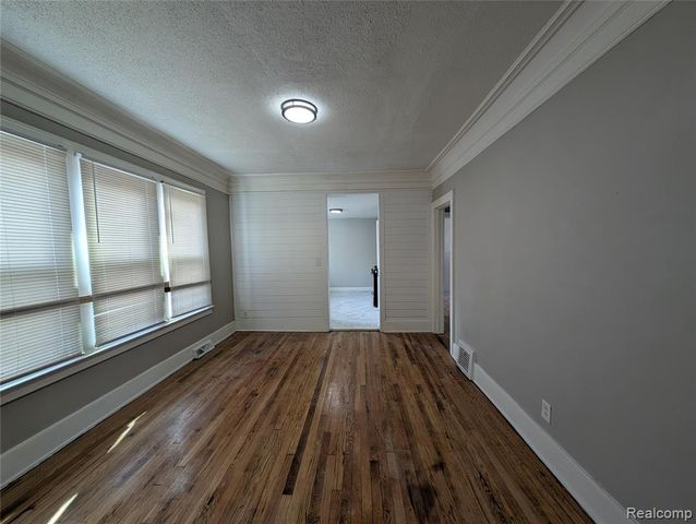 369 Newport Street, Detroit, MI 48215