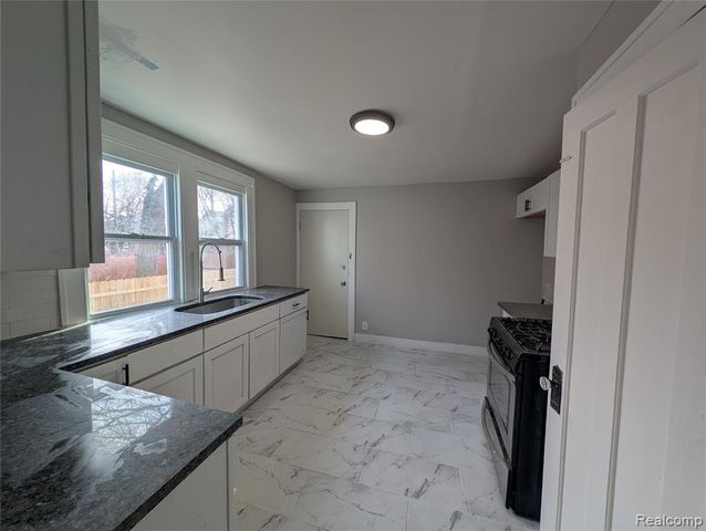 369 Newport Street, Detroit, MI 48215