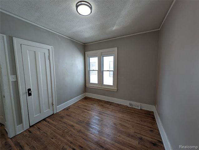 369 Newport Street, Detroit, MI 48215