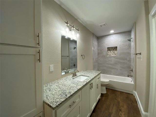 804 N Broughton Street 804, Sherman, TX 75090