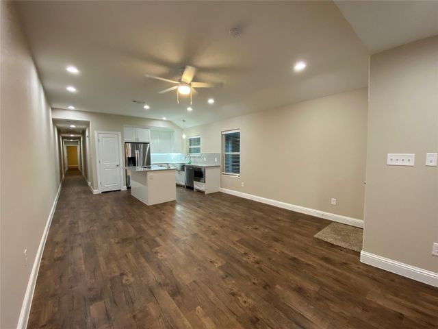 804 N Broughton Street 804, Sherman, TX 75090