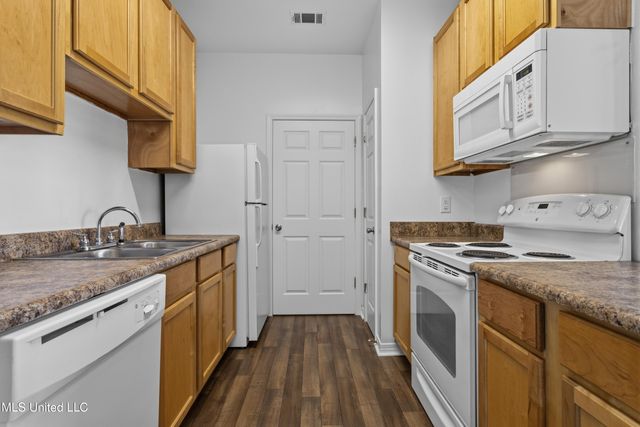 310 Holcomb Boulevard, 305, Ocean Springs, MS 39564