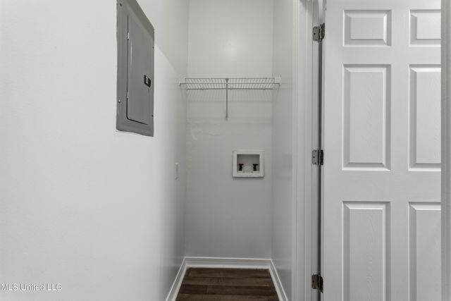 310 Holcomb Boulevard, 305, Ocean Springs, MS 39564