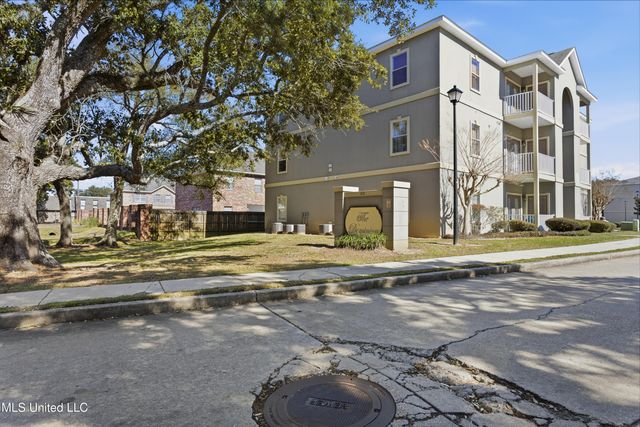 310 Holcomb Boulevard, 305, Ocean Springs, MS 39564
