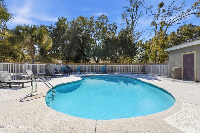 310 Holcomb Boulevard, 305, Ocean Springs, MS 39564