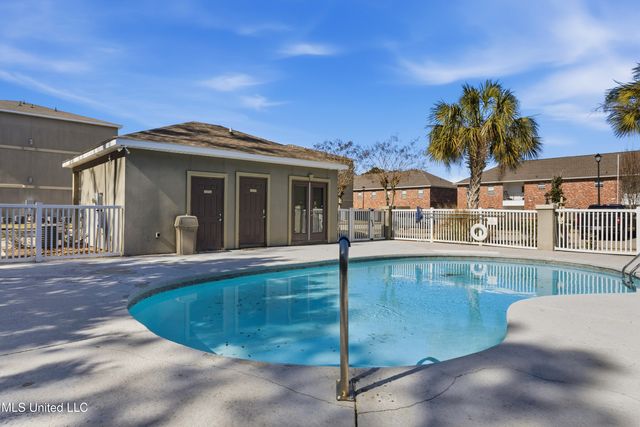 310 Holcomb Boulevard, 305, Ocean Springs, MS 39564