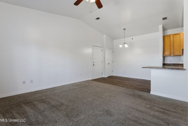 310 Holcomb Boulevard, 305, Ocean Springs, MS 39564