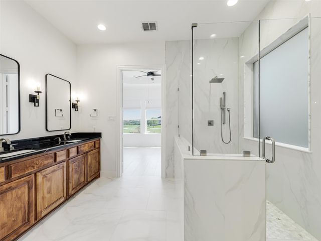 2512 Sir Alexander Lane, Lewisville, TX 75056