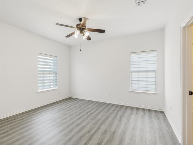 2512 Sir Alexander Lane, Lewisville, TX 75056