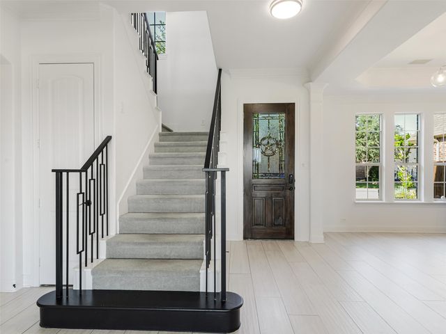 2512 Sir Alexander Lane, Lewisville, TX 75056
