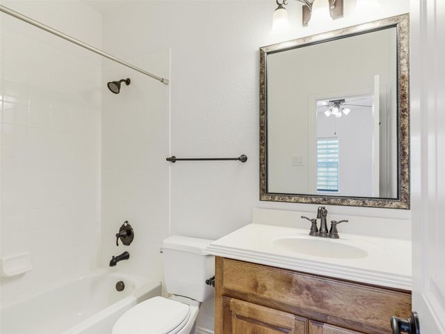 2512 Sir Alexander Lane, Lewisville, TX 75056
