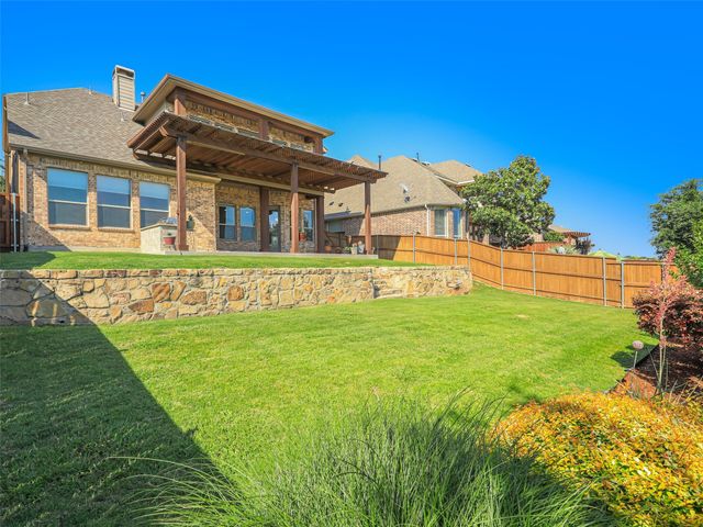 2512 Sir Alexander Lane, Lewisville, TX 75056