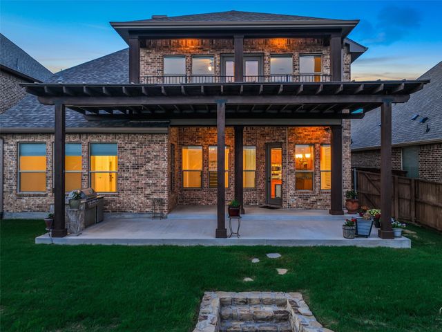 2512 Sir Alexander Lane, Lewisville, TX 75056