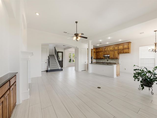 2512 Sir Alexander Lane, Lewisville, TX 75056