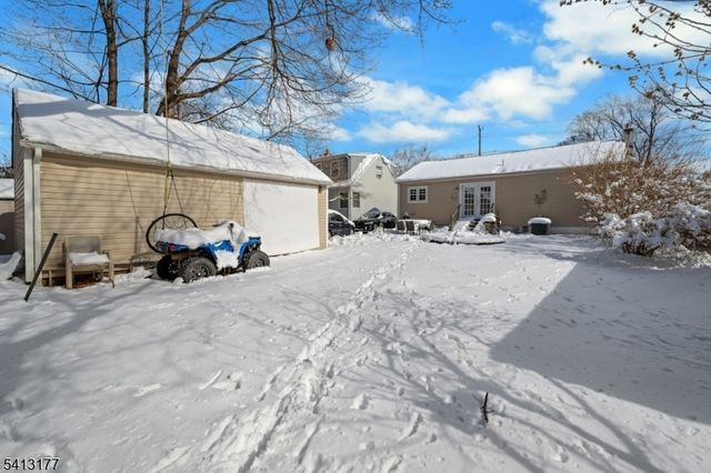 38 Post Ln, Riverdale Boro, NJ 07457