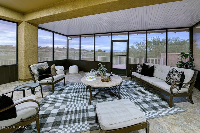 1734 W Acacia Bluffs Drive, Green Valley, AZ 85622