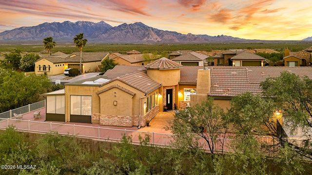 1734 W Acacia Bluffs Drive, Green Valley, AZ 85622