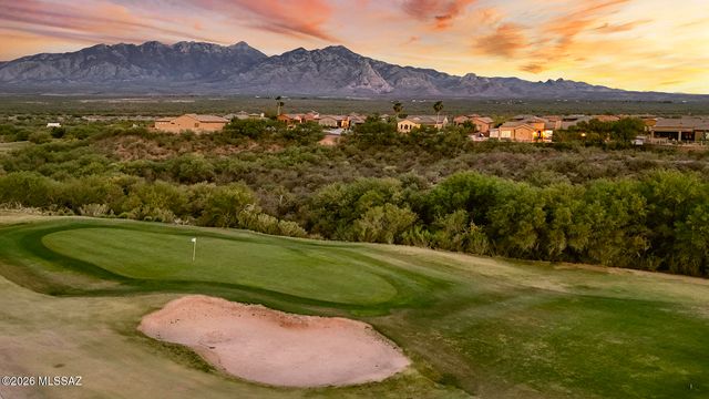 1734 W Acacia Bluffs Drive, Green Valley, AZ 85622