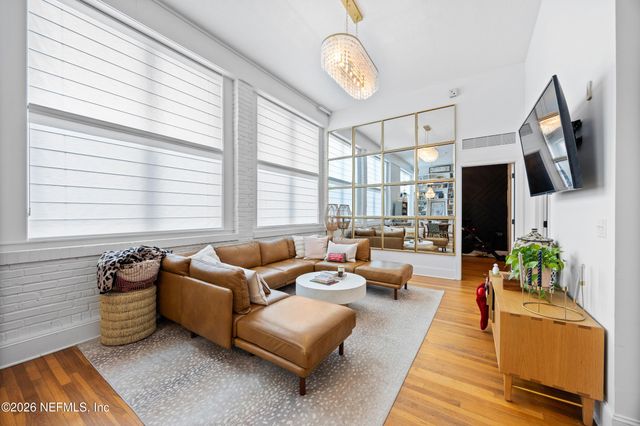 2525 COLLEGE Street 1113, Jacksonville, FL 32204