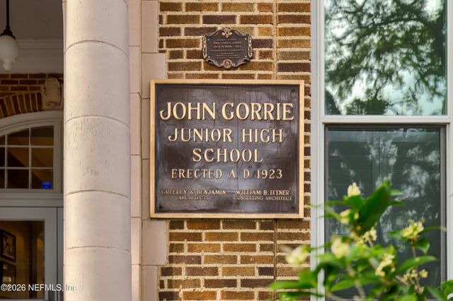 2525 COLLEGE Street 1113, Jacksonville, FL 32204